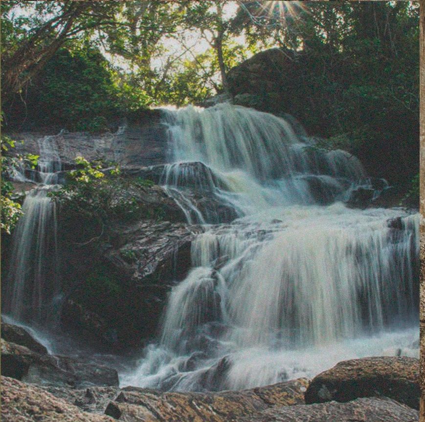 Cachoeira na serra de Bananeiras